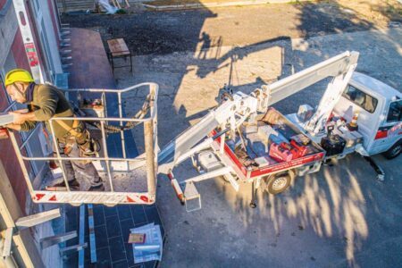 Ristrutturazione facciata e copertura Auteco - Aeffe lattoneria coperture